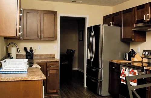 Fayetteville House | Spacious 4-bedroom house in enjoyable Fayetteville with AC, WiFi