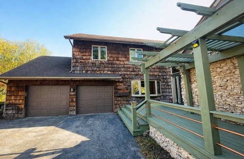 Lee's Summit House | Spacious 4-bedroom house in Lee's Summit-15 minutes from stadiums
