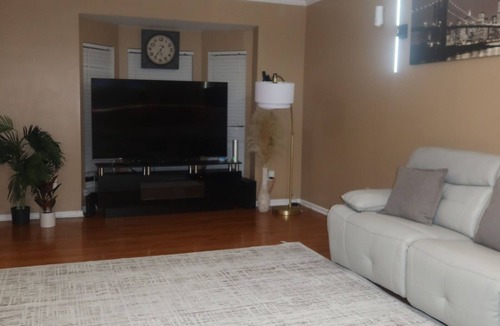 Randallstown House | Spacious 4-bedroom house in Randallstown