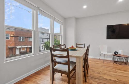 West Side Apartment | Spacious 4BED 3BA Apt with Garage Near NYC and MetLife Stadium close to PATH ready for FIFA