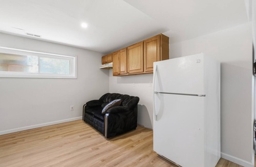 Wheaton-Glenmont House | Spacious 5-bedroom house in Silver Spring with AC Near DC & Metro