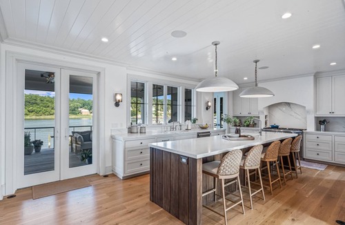 Sea Bright House | Spacious 5 bedroom beach house.