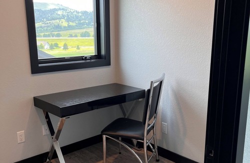 Spearfish House | Spacious 5-bedroom golf course house, exit 17 10 minutes to Deadwood or Sturgis