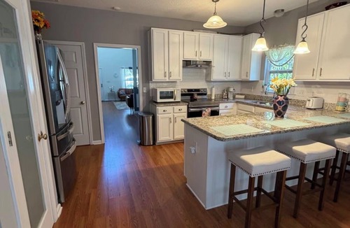 Southeast Raleigh House | Spacious 5-bedroom house in charming Raleigh