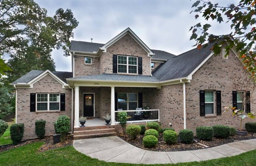 Durham House | Spacious 5 Bedroom House, Walk to the Eno River & Trails, 10 min from Duke/RTP