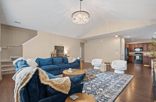 Kings Grant House | Spacious 5 Bedroom Perfect for the Entire Family