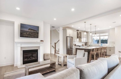Ship Bottom House | Spacious 5-bedroom house with in ground pool/hot tub in fabulous Ship Bottom