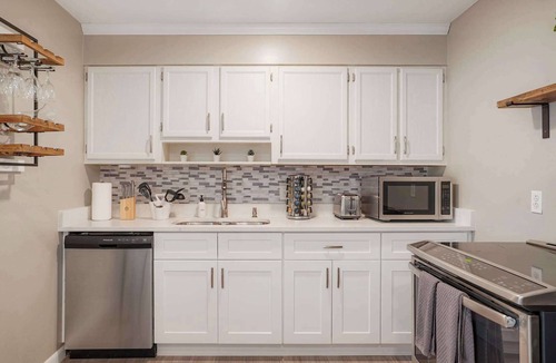 Lamar Heights Area House | Spacious 5BR Retreat Near Olde Town Arvada