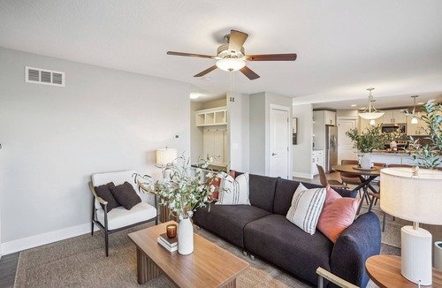 Pleasant Hill House | Spacious 6-bedroom house in adorable Pleasant Hill with AC