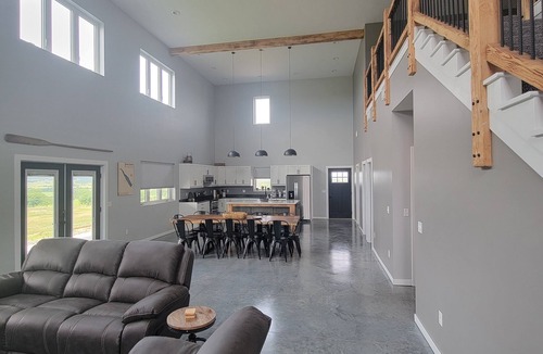 Garfield County House | Spacious 6 bedroom house with amazing sunset views over Calamus Reservoir.