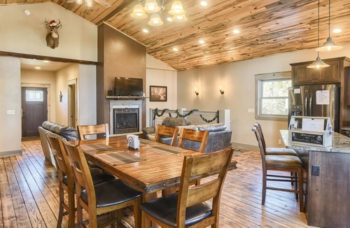 Deadwood Cabin | Spacious 6 BR Paradise in Powder House Pass-Near Deadwood and Trails