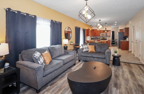 McArdle House | Spacious 6BR West Omaha, Garage, Deck, Workspace, W/D, Pet-Friendly