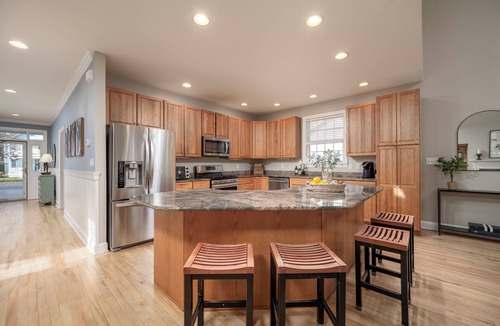 Ocean View House | Spacious 7B, 4BA Family Retreat with Game Room & Two Primary Suites! Pool, WIFI, Tennis, Shuttle to the Beach!