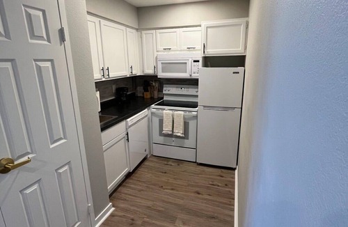 South Central Omaha Apartment | Spacious Apartment Near Casinos & Attractions
