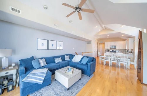 Townsend's Inlet House | Spacious & Beautiful 5-Bedroom Beach House