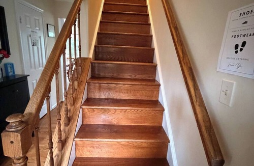Scaggsville House | Spacious Colonial Home @ Windsor Manor Rockville