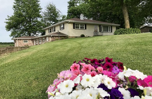 Fort Madison House | Spacious countryside home just minutes from Nauvoo, Illinois & Burlington, Iowa!