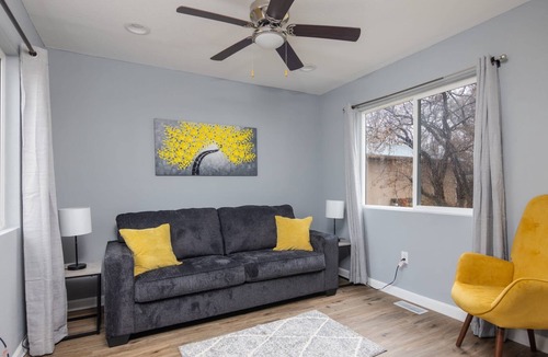 Des Moines House | Spacious Family Haven, Renovated & Ideal