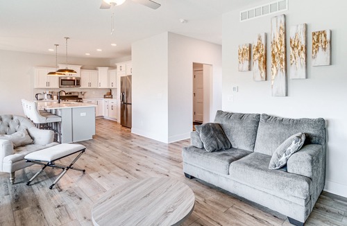 Ankeny House | Spacious Family Home ~ 13 Mi to Des Moines
