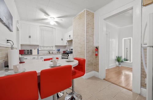 Constable Hook House | Spacious, Family-Ready Stay Minutes from Manhattan