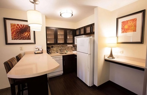 Gateway Hotel | Spacious Good-Value Accommodation! Close to Walnut Creek Greenbelt, w/Pool!