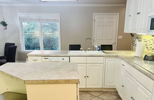 Calhoun Villa | Spacious home w/ 8ft pool just 1.1 miles to 1-75