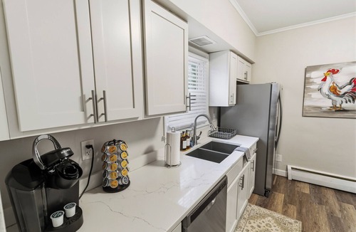 Libertyville House | Spacious Home with a Family Game Room