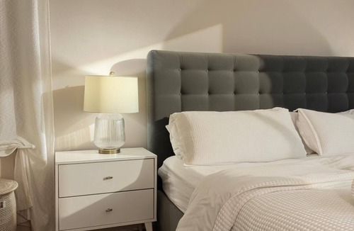 East Bronx Apartment | Spacious King Size Room