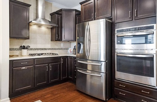 Cary Villa | Spacious, King Suite, 5* Location, Pets OK
