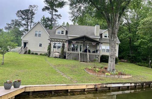 Jacksons' Gap House | SPACIOUS Lakefront Family Retreat on Lake Martin
