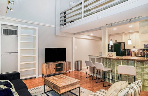 Midtown Crossing Condo | Spacious Midtown 2-Story Loft Condo Midtown