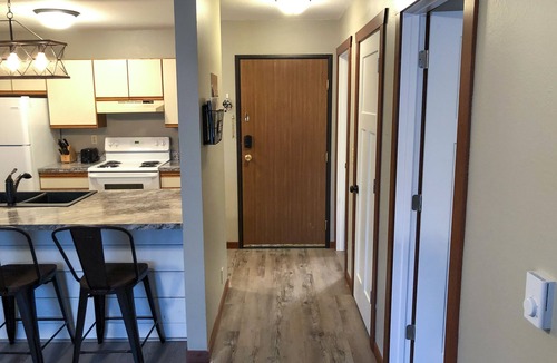 Deadwood Condo | Spacious Northern Black Hills Couples Retreat - Perfect Vacation Get Away