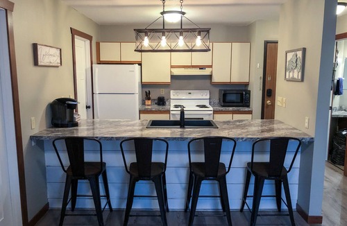 Deadwood Condo | Spacious Northern Black Hills Couples Retreat - Perfect Vacation Get Away