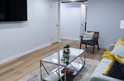 East Flatbush House | Spacious one bedroom apartment near JFK airport