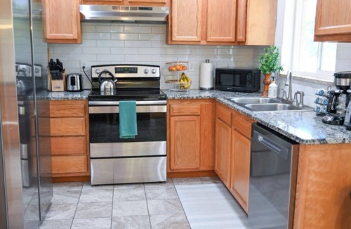 Littleton House | Spacious & Quiet Home Near DeKoevend Park