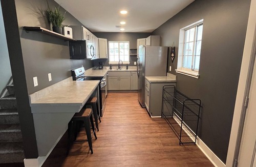 Baldwin Cottage | Spacious/Renovated Wolf Lake Cottage