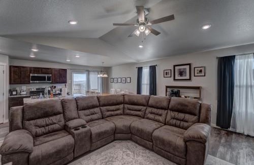 Rapid City House | Spacious Retreat with Black Hills Views