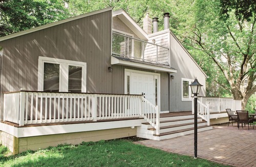 South St. Paul House | Spacious Serene St Paul Home close to all attractions Twin Cities has to offer!