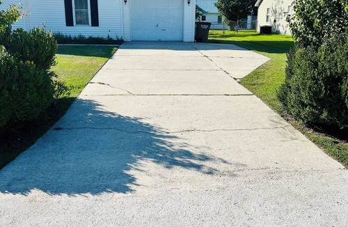 Piney Green House | Spacious Stay in Jacksonville – Minutes from Camp Lejeune & Beaches.
