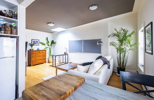Williamsburg Apartment | Spacious & Sunlit 1BR in Heart of Williamsburg