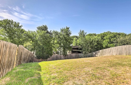 Austin House | Spacious + Sunny Austin Home ~ 12 Mi to Dtwn!