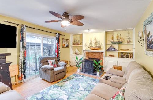 Trappe House | Spacious Trappe Getaway w/Outdoor Pool & Gazebo!