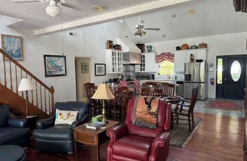 Lake Waccamaw House | Spacious waterfront house with private dock and mooring in lovely Lake Waccamaw