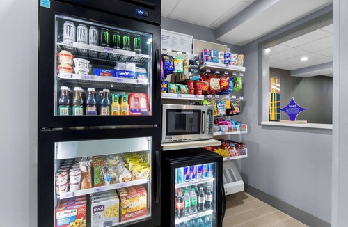 Calhoun Hotel | Spark by Hilton Calhoun
