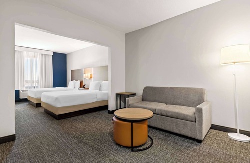 Tulsa Hotel | Spark by Hilton Catoosa