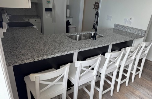 Surf City House | Special Rates for June 2026! Completely remodeled beachfront home.