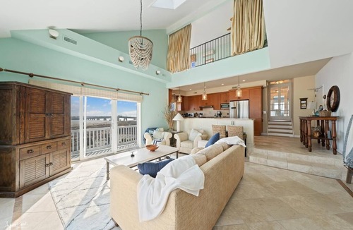 Townsend's Inlet Condo | Spectacular Beachfront Condo "Townhome"
