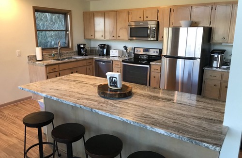 Burnsville House | Spectacular Views! Hot tub, Hiking, Waterfalls, Fishing