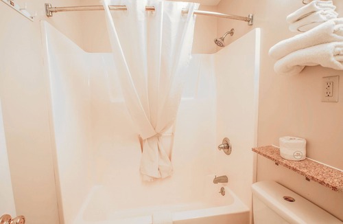 Plymouth Hotel | Sportsman's Inn Plymouth 252-793-3095