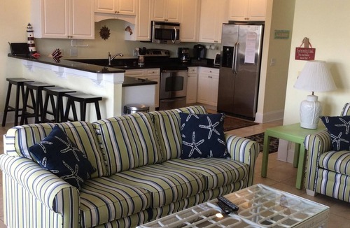 Garden City House | SPRING DISCOUNT 10% 5 BR/5.5BA-1BLK from Beach/Marsh/Dock/Pvt Pool/Pet Friendly